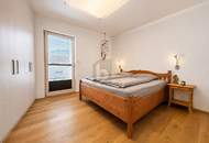 Preisreduktion! HELLE LOGGIA MIT VIEL SONNE UND PRIVATSPHÄRE, ZENTRAL GELEGEN