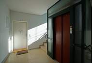 Reizende 3-Zimmer-Wohnung mit 2 Balkonen, gartenseitiger Veranda und Garagenplatz