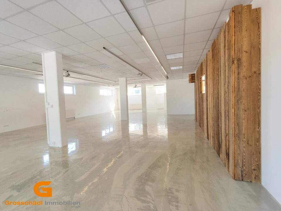 Werbewirksames Geschäftslokal / Showroom &amp; Büro / in guter Frequenzlage