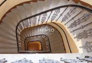 Zeitlose Eleganz im Stilaltbau: Luxuriös sanierte Traumwohnung