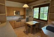 Wohnhaus mit ca. 3.000 m² großem Grundstück und Obstgarten zu verkaufen