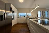 Modernes EinfamilienHAUS - Pool, Garten, Garage & 6 Zimmer