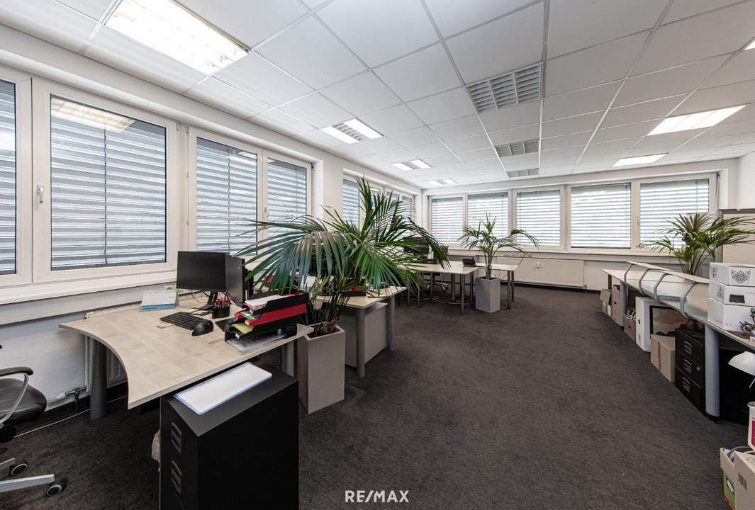 "WorkPoint 62" – Büro-/Praxisfläche mit ca. 62,02 m² in St. Johann im Pongau zur Miete