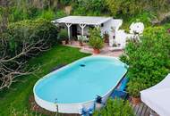 "Zwei Häuser, ein Paradies – Traumhaftes Anwesen mit Naturgarten und Pool"