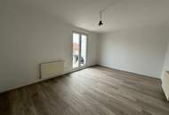 LETZTES JAHR SANIERT: 2-Zimmer-Wohnung + Kabinett mit eigener Terrasse!