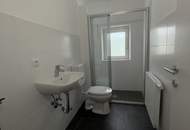 Perfekte Wohnung für junge Familien und Pärchen dank idyllischer Grünlage und optimaler Infrastruktur! Schöne Raumaufteilung! Saniert und sofort verfügbar!