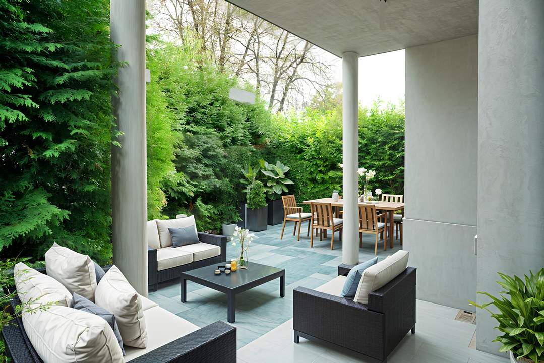 Einziehen und wohlfühlen! Moderne 2-Zimmerwohnung in Grün- und Ruhelage mit Terrasse und Eigengarten – Carport inklusive!