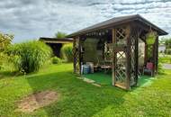 Zentral gelegenes Mehrparteienhaus mit zwei Geschäftslokalen