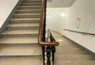 Unbefristet vermietete 5 Zimmer Wohnung mit Terrasse - Nähe Stadtpark!