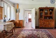 Charmantes Bauernhaus mit großem Grundstück, langgezogenem Hof, 2 Wohnungen und einem Swimmingpool