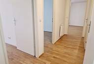 EIGENGARTEN, LORYSTRASSE, 75 m2 Neubau mit 23 m2 Garten, 2 Zimmer, Wohnküche, Wannenbad, Parketten, 1. Liftstock