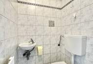 Helle und großzügige 2-Zimmer-Wohnung (ca. 55 m²) mit Loggia (ca. 3 m²) in zentraler Lage