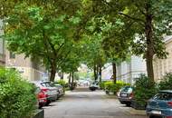 Alles auf einer Ebene: Außergewöhnliche Dachgeschoßwohnung mit Terrassen in Hofruhelage