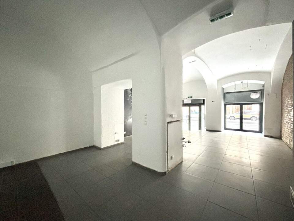 1090! Geschäftslokal zum Kauf direkt auf der Währinger Straße!