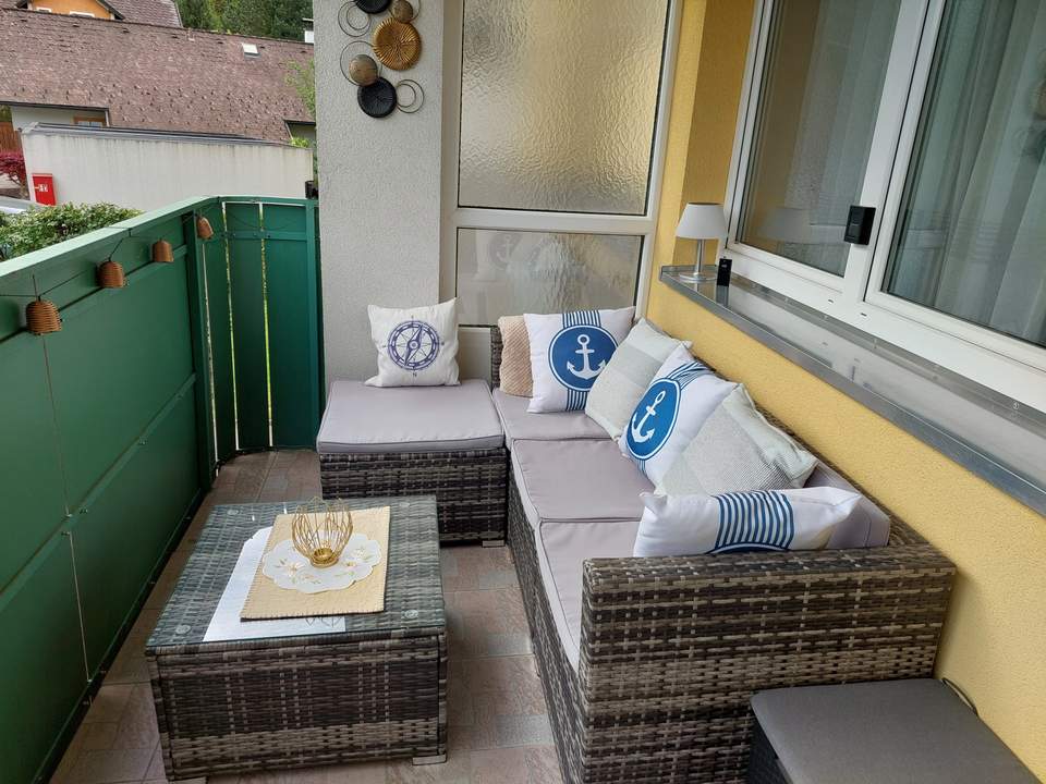 Vierzimmer- Eigentumswohnung mit Garage