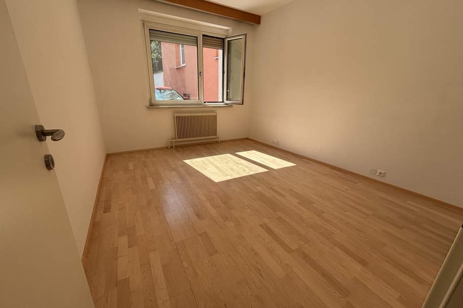 Geräumig wohnen in Graz-Lend: ca. 93 m², 3 Zimmer &amp; separate Küche!, Wohnung-kauf, 214.400,€, 8020 Graz(Stadt)