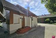 Exklusive Wohlfühlresidenz mit zwei Häusern und Pool