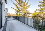 Luxus mit Weitblick: 4 Zimmer Dachterrassenwohnung in Villa Auhof