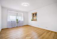 Vielseitige Liegenschaft mit zwei Wohnhäusern, Wirtschaftsgebäuden, Nutzflächen und Wald