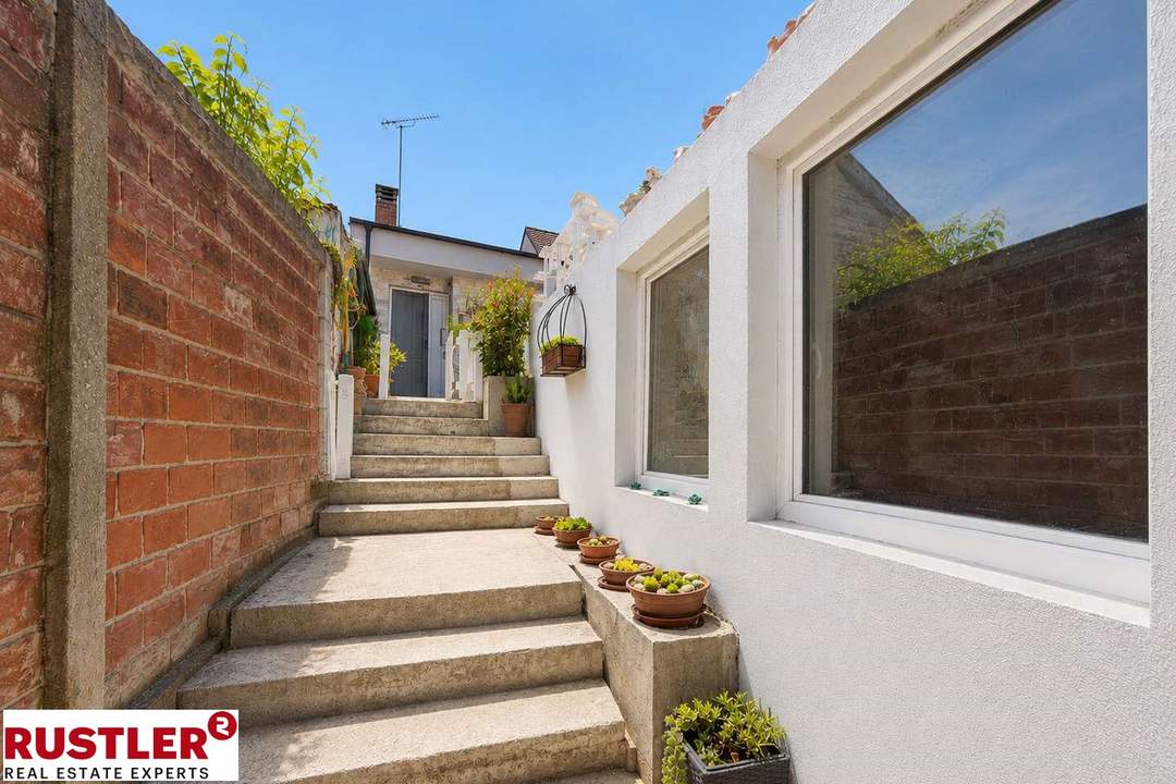 Mediterranes Wohngefühl in Ringelsdorf - Liebevoll modernisiertes Einfamilienhaus mit Zubau