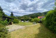 Wunderschönes Grundstück mit charmantem Gartenhaus – bietet viel Potenzial, sogar für zwei Häuser!