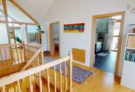 Lichtdurchflutetes Passivhaus mit Garage und Carport