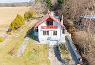 Landhaus in erhöhter Aussichtslage mit weitläufigem Grundstück im schönen Strassertal