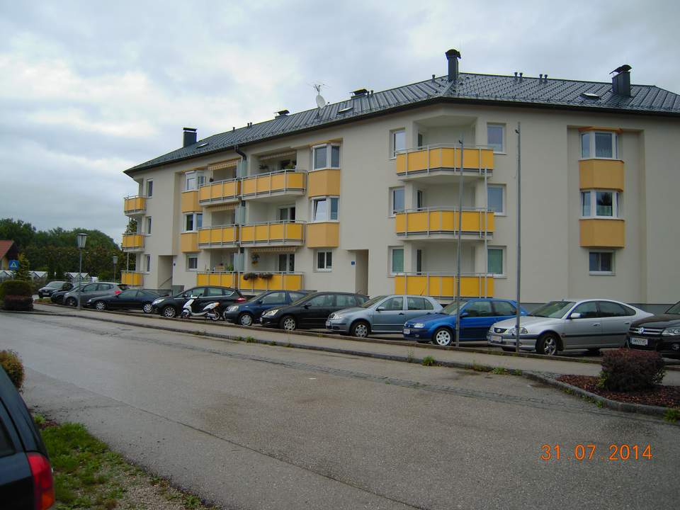 Hausmening, 4 Zimmer, 84 m² / 01560 252