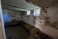 Rarität "Vierkanter" direkt neben dem Golfplatz