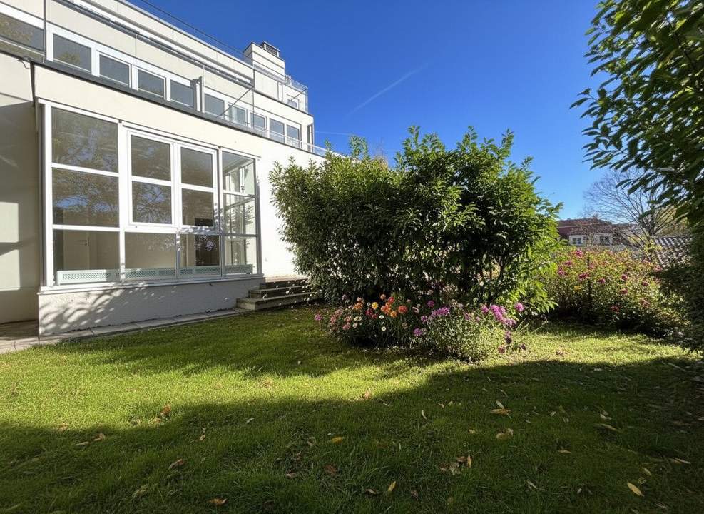 Traumimmobilie mit Hauscharakter! 5-Zimmer GARTENWOHNUNG mit TERRASSE + Tiefgaragenplatz! ERSTBEZUG NACH SANIERUNG!