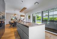 Exklusives Wohnen mit Pool, modernster Technik & außergewöhnlichem Ambiente