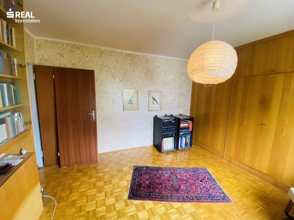 Ruhige Garconniere mit Balkon