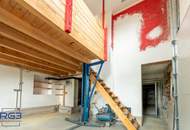Saniertes Landhaus in Einzellage mit 6.961 m² Grund, Wirtschaftsgebäuden und Werkstätten