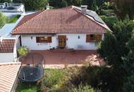 Charmantes Einfamilienhaus mit schönem Garten, Einliegerwohnung und Werkstatt