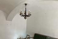 Historisches, sanierungsbedürftiges Winzerhaus mit großem Ruhegarten | ZELLMANN IMMOBILIEN