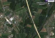 Riesen Potenzial - ca. 1h großes GEWERBEGRUNDSTÜCK 0,3 - 2,0 Dichte mit direkter Nähe zur Autobahn und zur Eisenbahn! Alternativen in der Umgebung auch verfügbar!