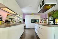 Exklusives, neuwertiges Einfamilienhaus in TOP LAGE mit Doppelgarage und Naturpool