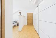 Exklusive Villa: Stilvolles Wohnen und repräsentatives Arbeiten vereint