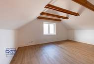 Großes Einfamilienhaus mit großem Garten # Provisionsfrei