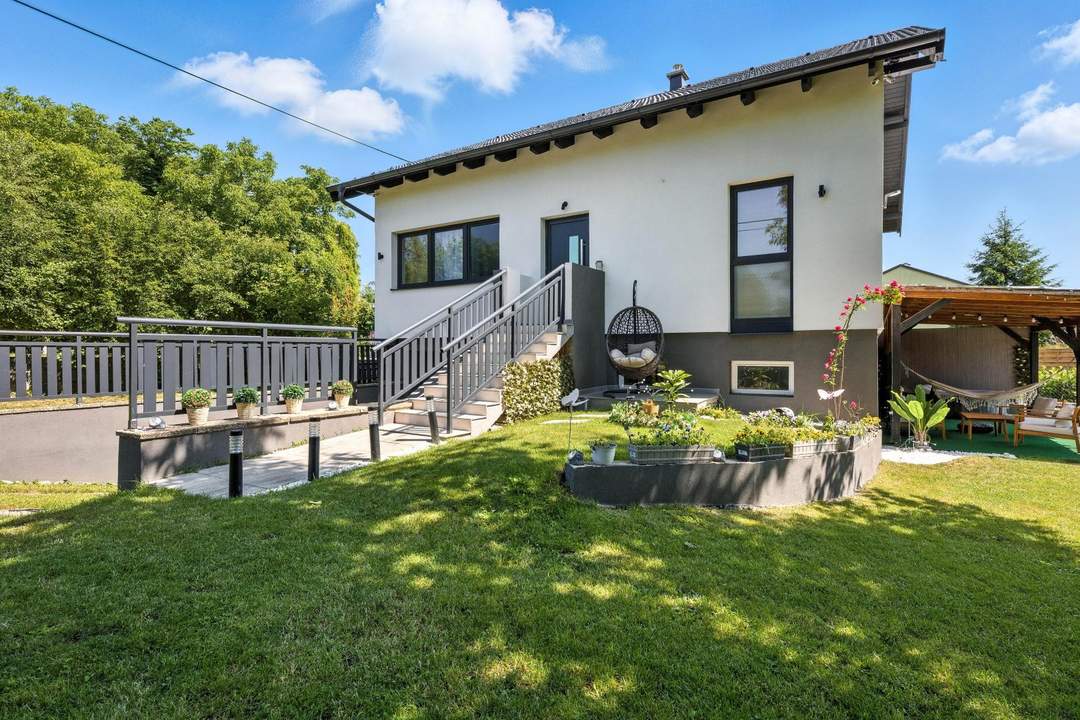 Modernes Neubau-Familienhaus mit Garten, Terrasse &amp; Doppelgarage im Weinviertel – ruhige Lage nur 35 Minuten von Wien!