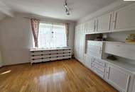 Wohnhaus in ruhiger Lage - viel Platz für die ganze Familie !