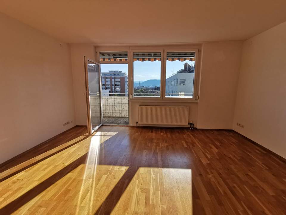 Helle 3-Zimmer-Wohnung mit Loggia - WG geeignet!