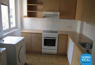 Ruhige 4 Zimmer Wohnung WG geeignet