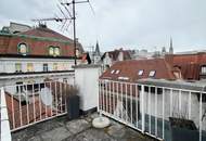 Grabennähe! Dachmaisonette mit bezaubernden Dachgarten in denkmalgeschütztem Barockhaus!