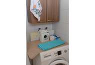 Traumhafte 2 1/2 Zimmer Wohnung in idealer Lage mit TG- und Außen-Stellplatz