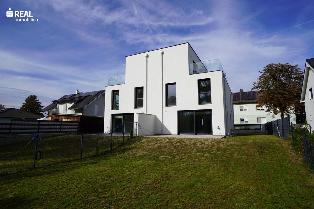6 Zimmer-Doppelhaushälften, exklusive Ausstattung, Eigengärten und Photovoltaikanlage