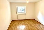 Helle und großzügige Mietwohnung mit zusätzlichem, ca. 100 m² großem, ausgebautem Kellerbereich