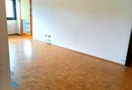 Ruhige 4-Zimmer Wohnung mit Loggia!
