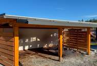 Große Garage und Doppelcarport