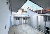 Nähe Urania! Perfekt aufgeteilte 4-Zimmer DG-Wohnung mit Balkon, 1030!